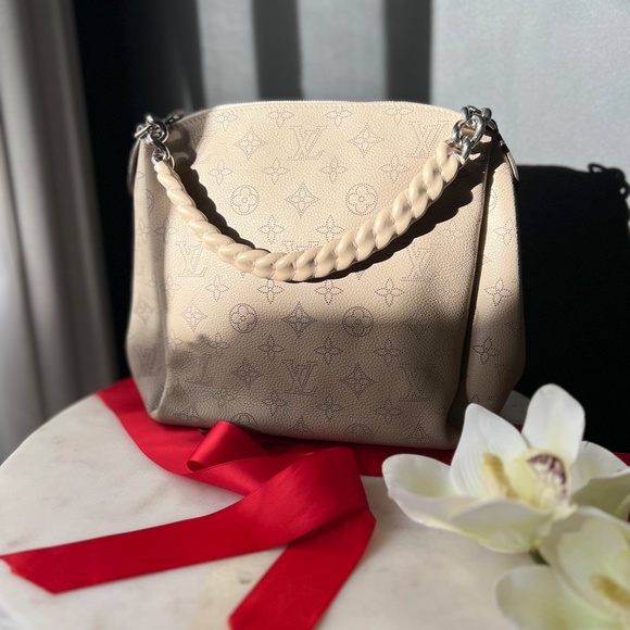 Louis Vuitton | Babylone Mahina BB - Picture 3 of 6